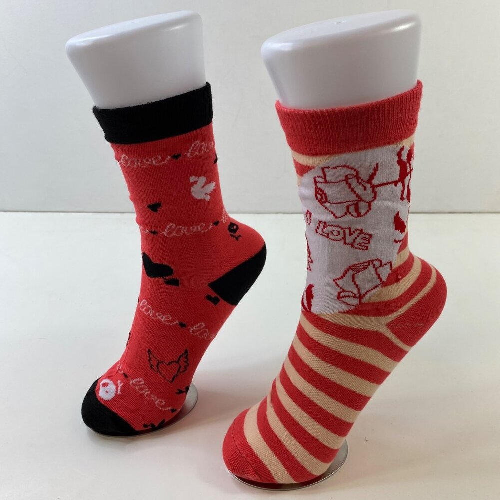 Love-Themed Womens Socks 2 Pairs Fun Designs In Red & White Crew Length